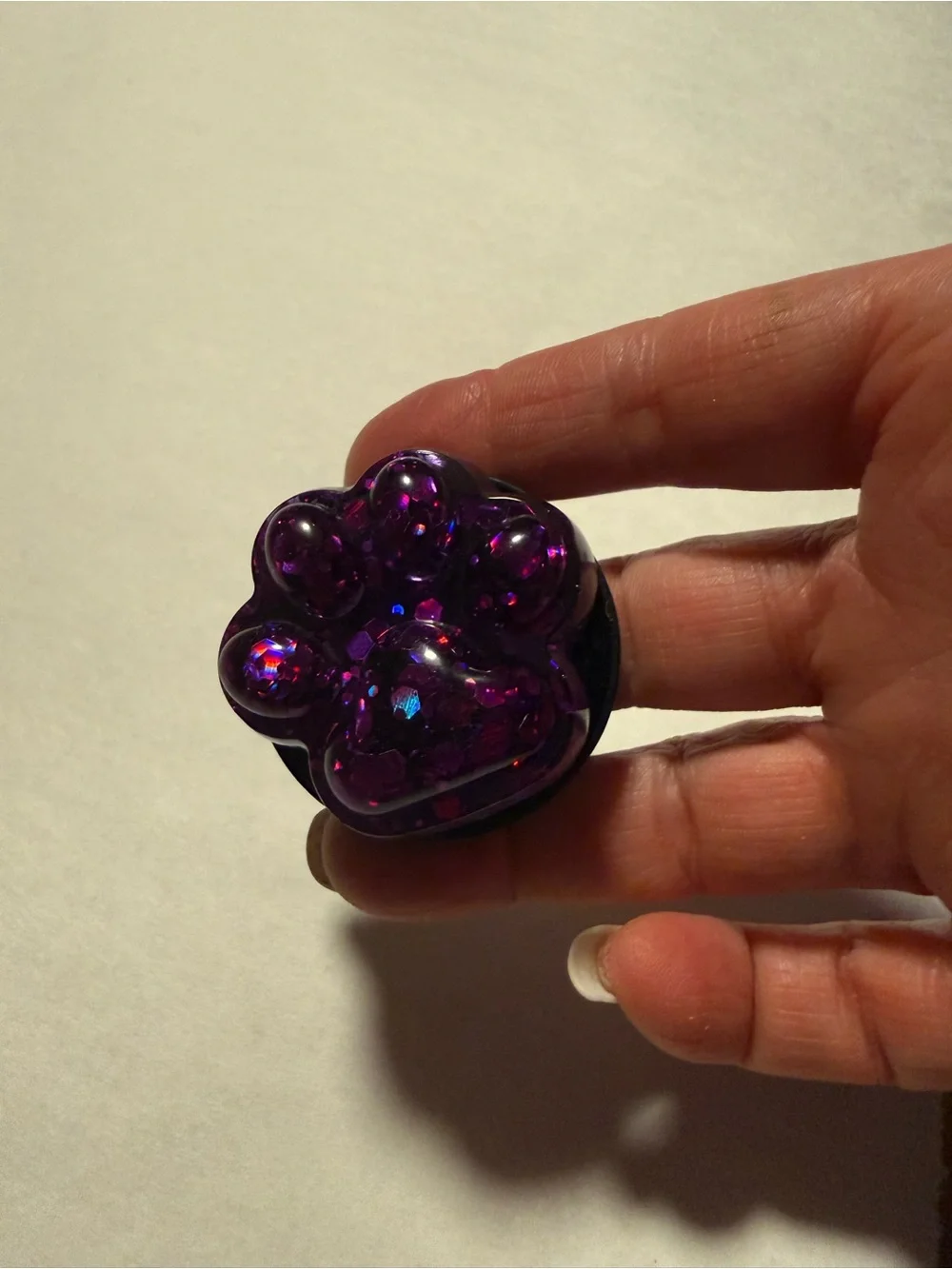 Purple Sparkly Resin Paw Phone Grip - (Pop Socket type)